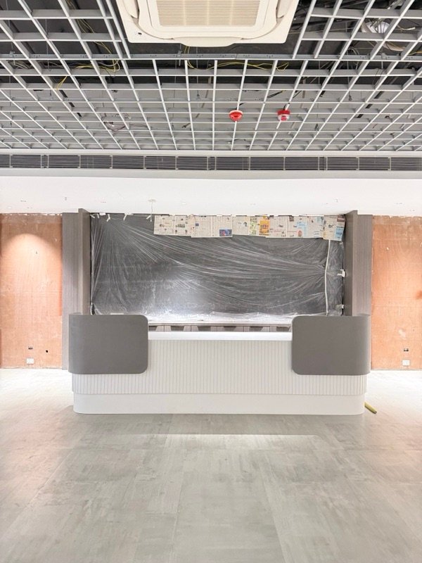 Corporate Offices — view 9