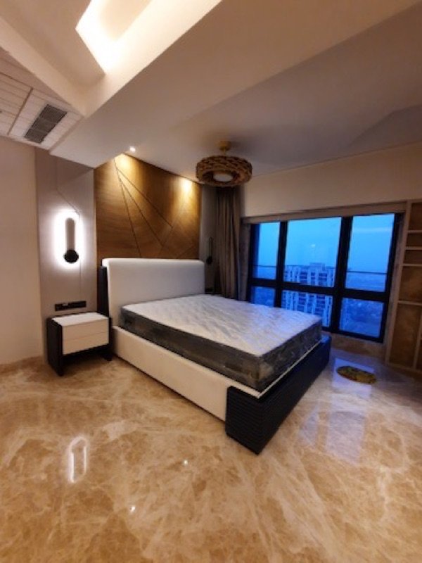 Urbana Residence — view 2