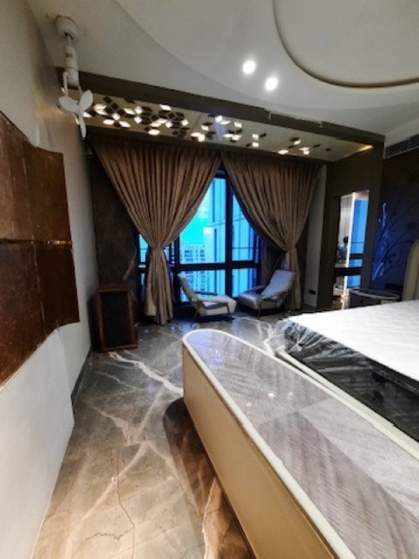 Urbana Residence — view 21